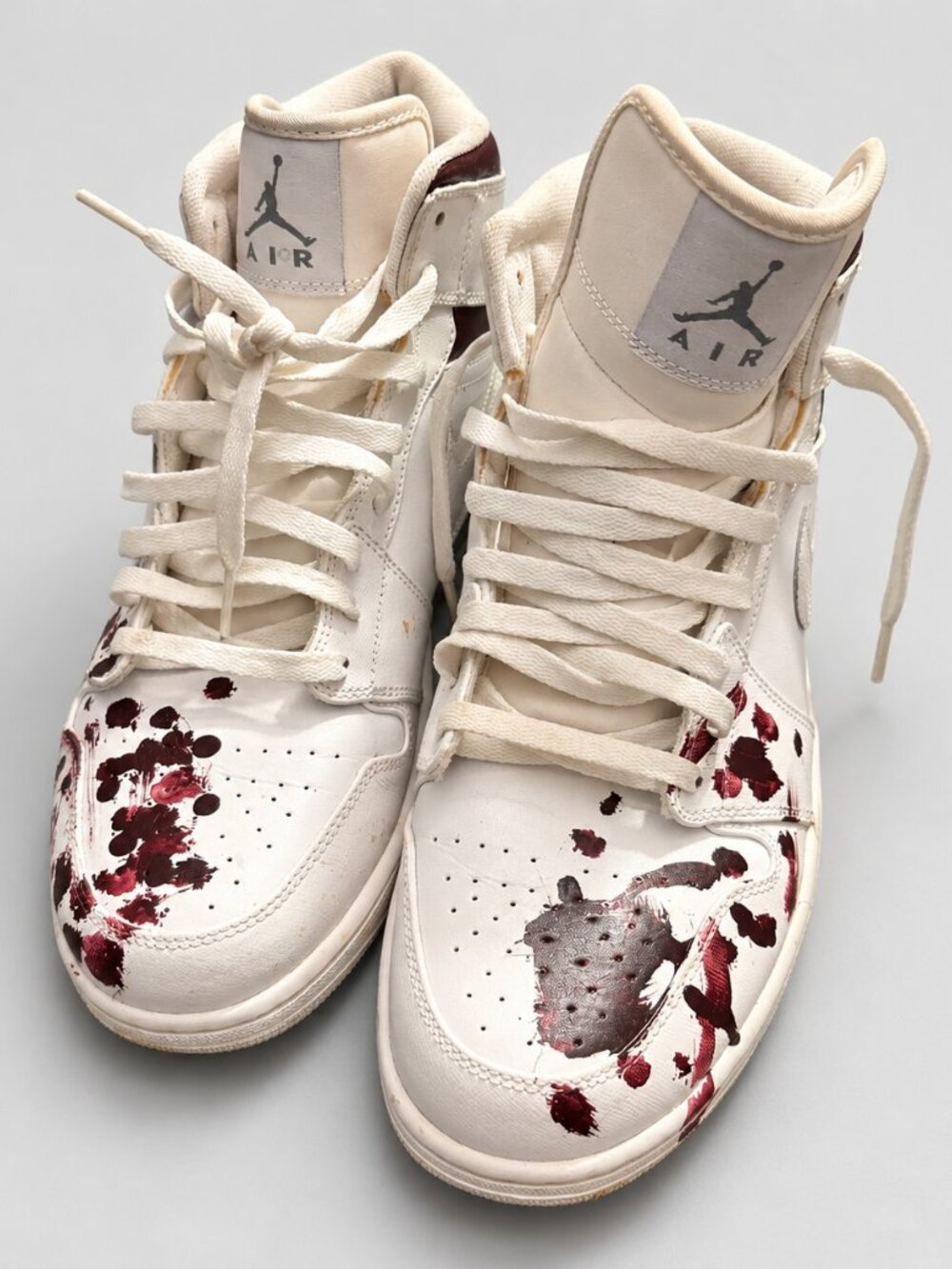 Air Jordan 1 Mid White Burgundy Splatter Men’s Size 13